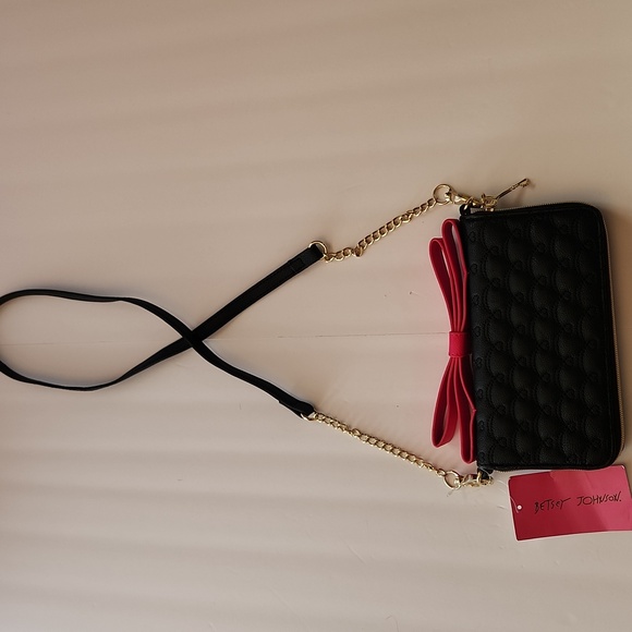 NWT Betsey Johnson Black and Red Quilted Crossbody Bag - Picture 8 of 10
